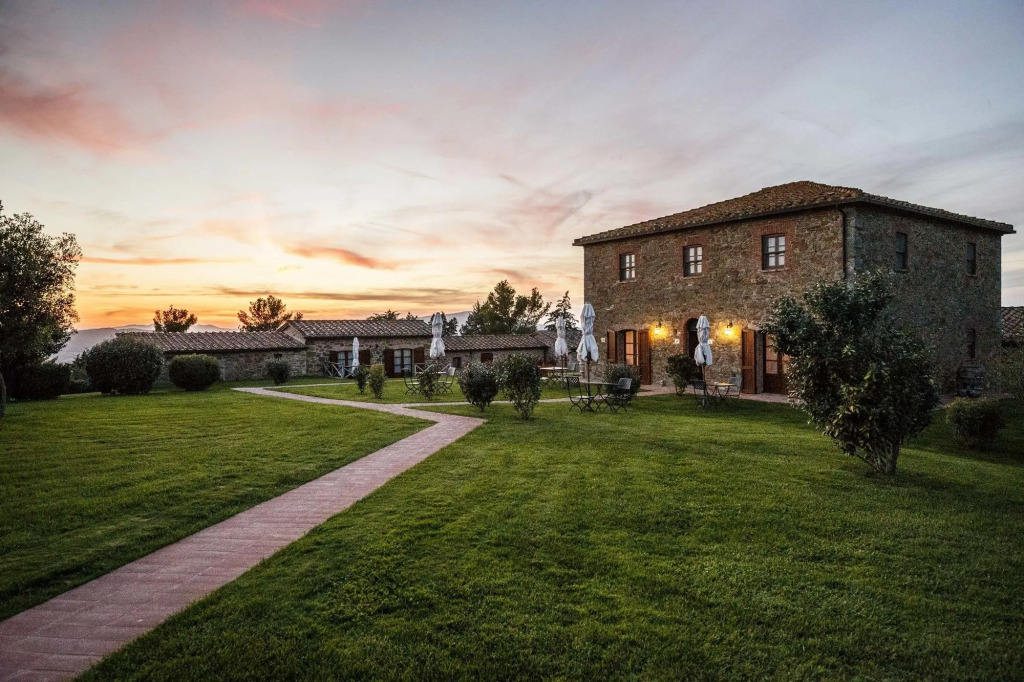 Wine Relais In Montecucco - ColleMassari Hospitality