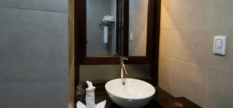 Cham Hotel