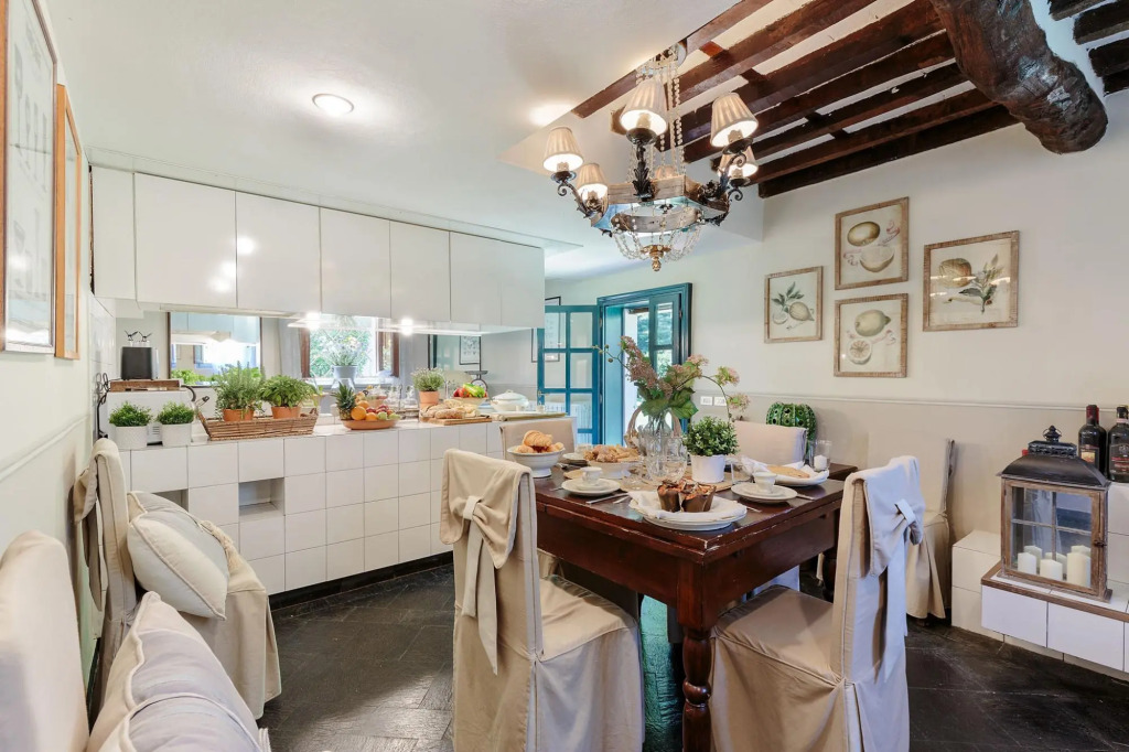 Bocciolo Stone Farmhouse
