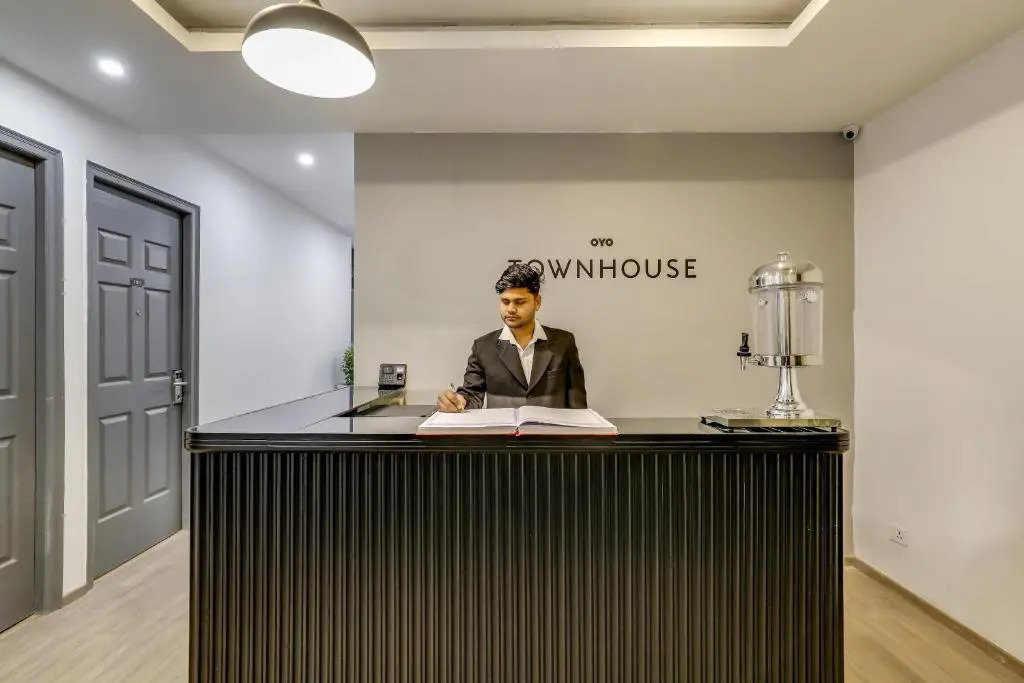 OYO Townhouse 291 Siddharth Vihar Ghaziabad