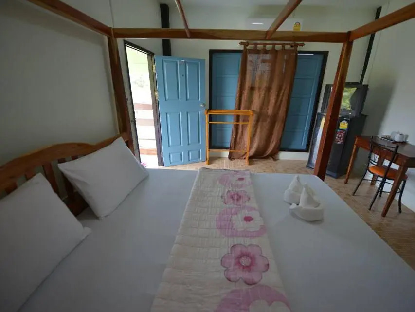 8 Praw View Hotel