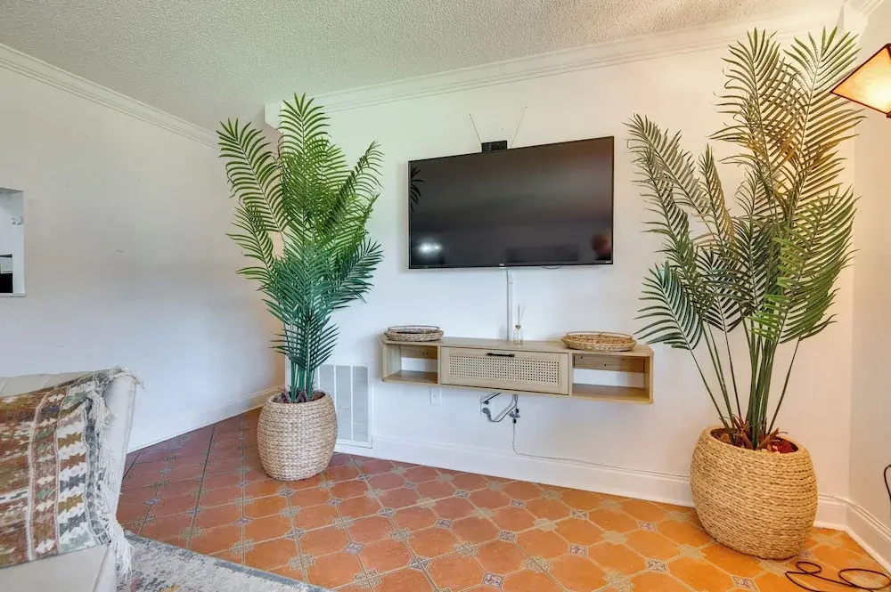 2 Blocks to Beach! Cape Canaveral Apt w/ Patio