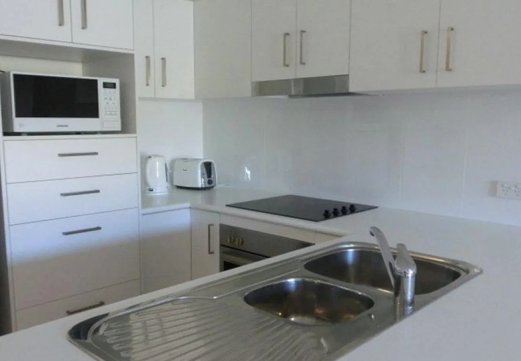 Brisbane Valley Tavern Apartments