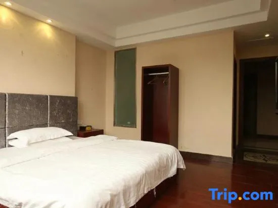 Xinyue Hotel (Shiling Leather City)