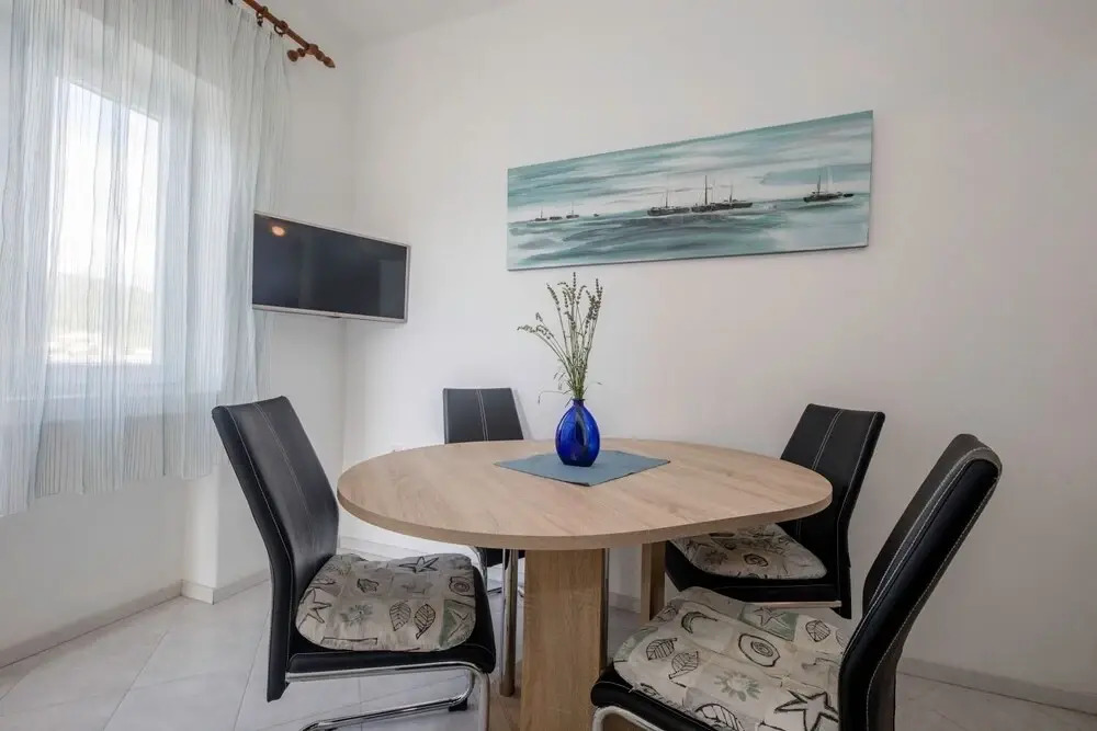 Coastal Home - 10 m From the sea - A1