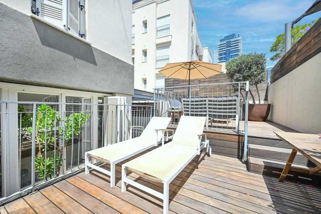 Chic Neve Tzedek 3BR & PARKING with Spacious Terrace - By BerryStays