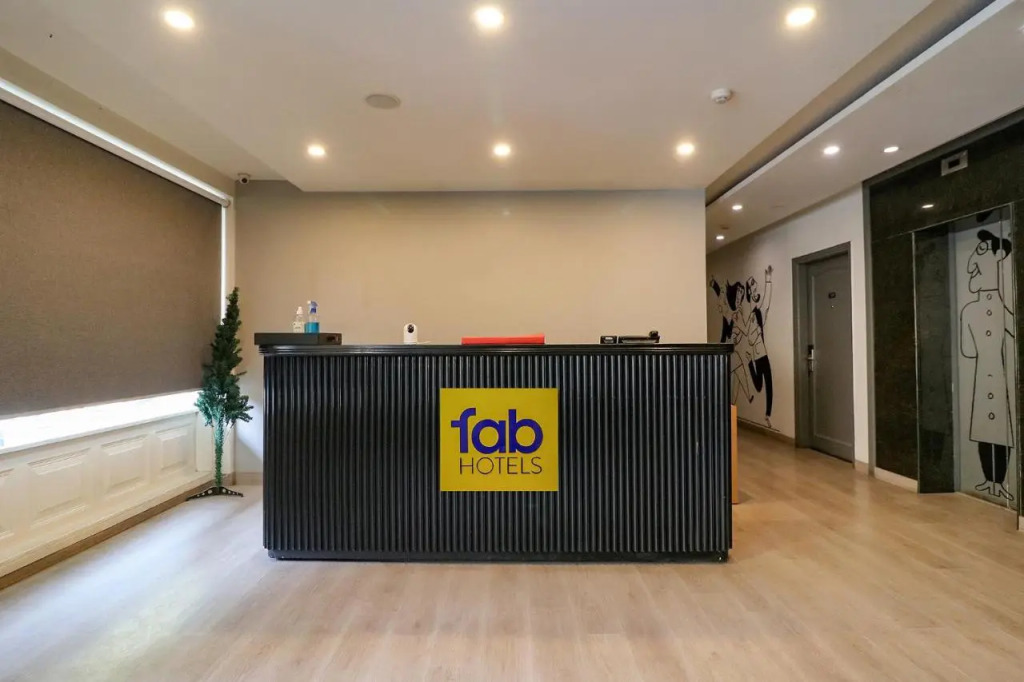 FabHotel Lord Inn