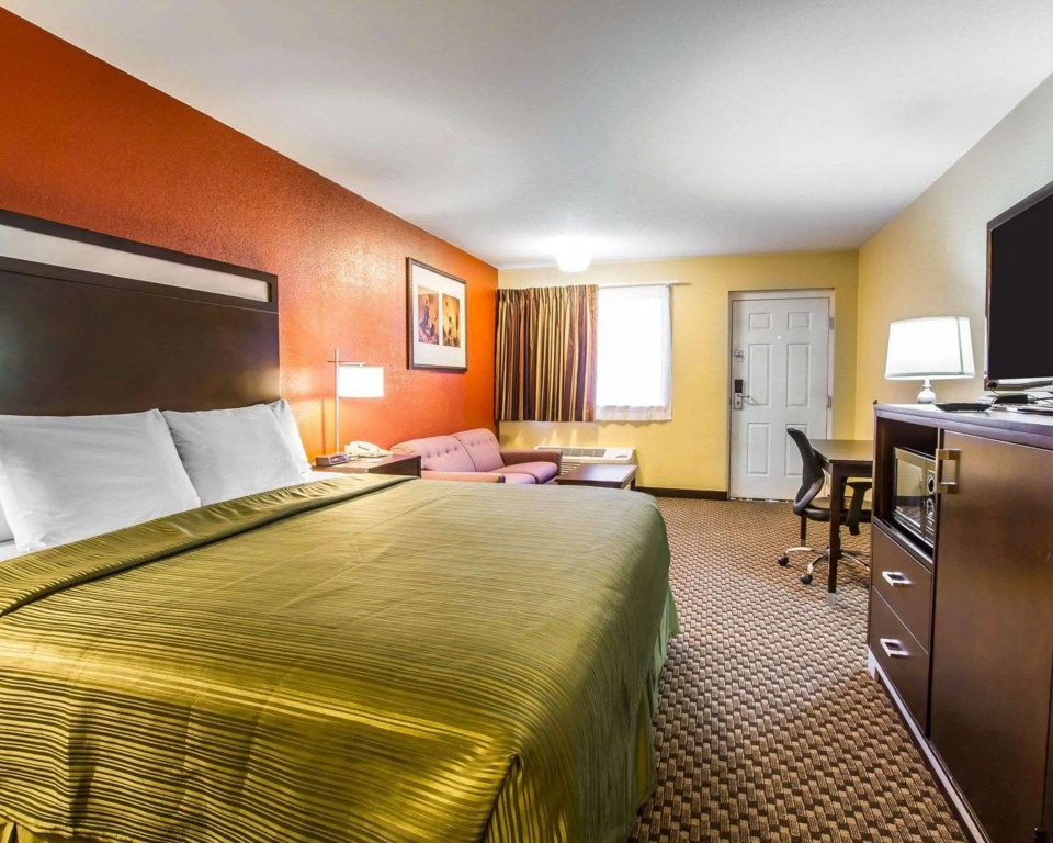 Quality Inn Holbrook near Petrified Forest