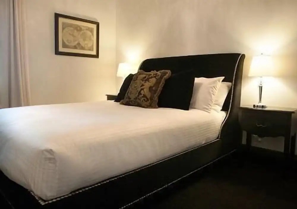 The Royal Hotel