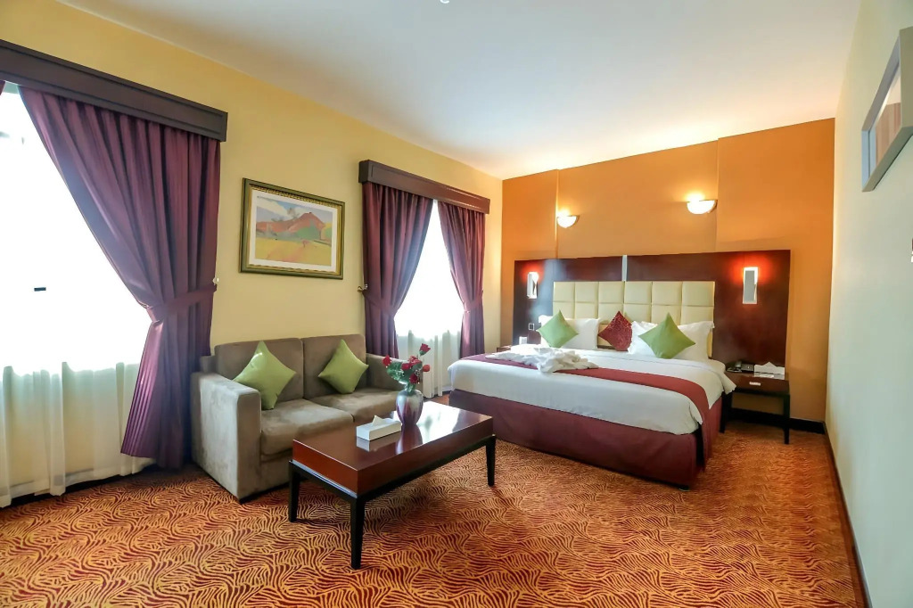 9 Hotel