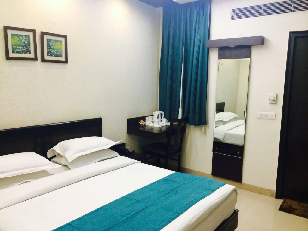 Hotel Rockland Panchsheel Enclave