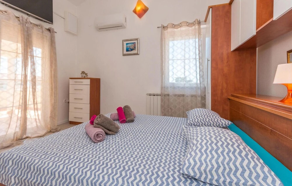 Beautiful Home in Zadar With Outdoor Swimming Pool, Wifi and 4 Bedrooms