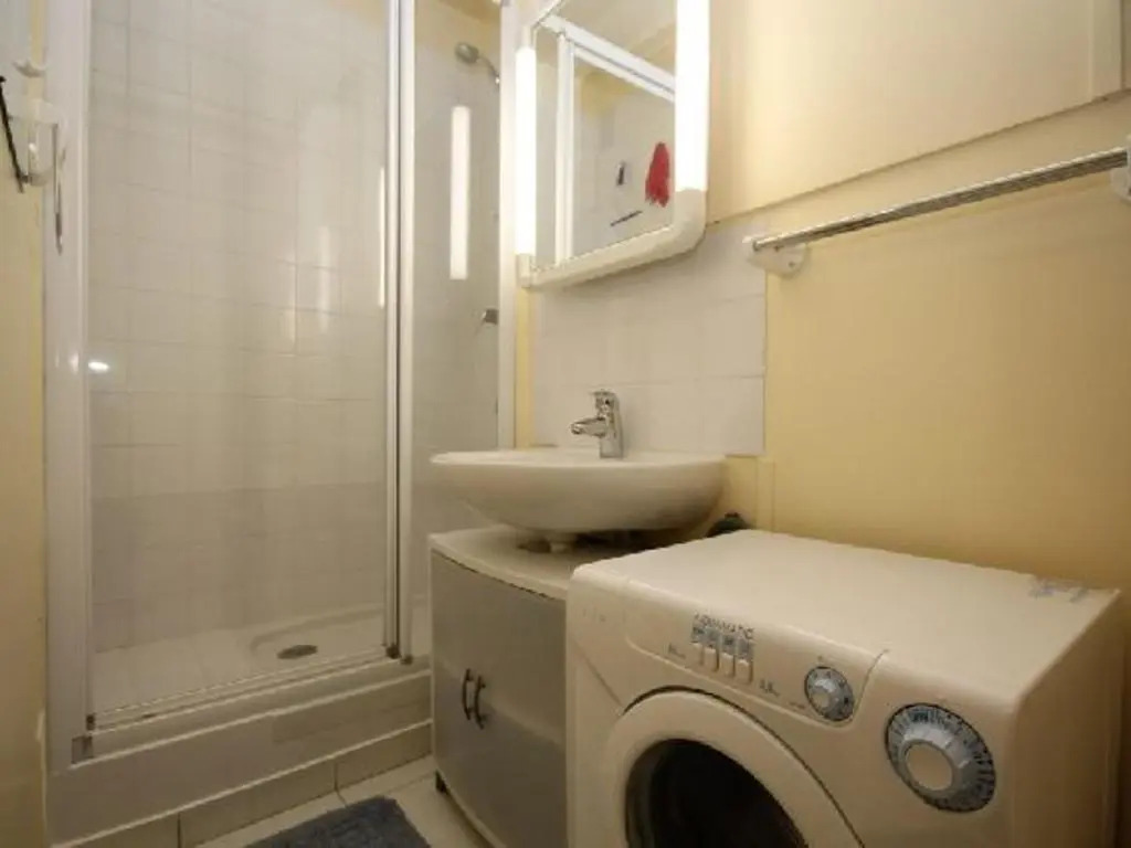 Appartement Mont-Dore, 2 pièces, 4 personnes - FR-1-608-81