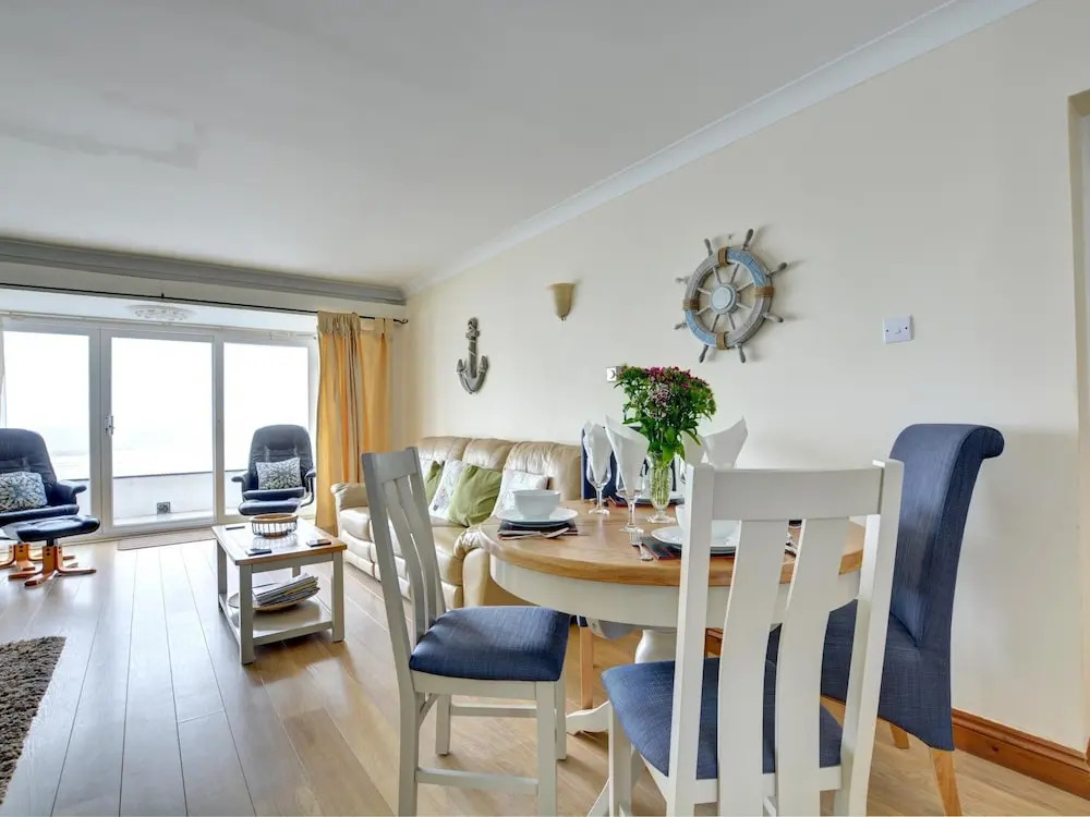 Spacious Apartment in Saundersfoot With Terrace
