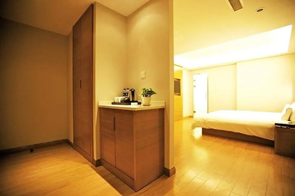 Quanji Hotel