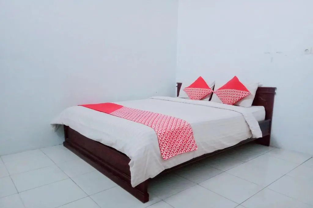 RedDoorz Syariah near Universitas Batanghari Jambi