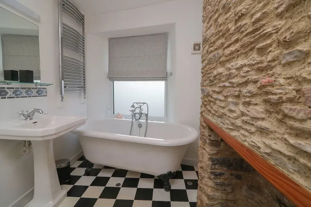 1 Bailey's Cottage