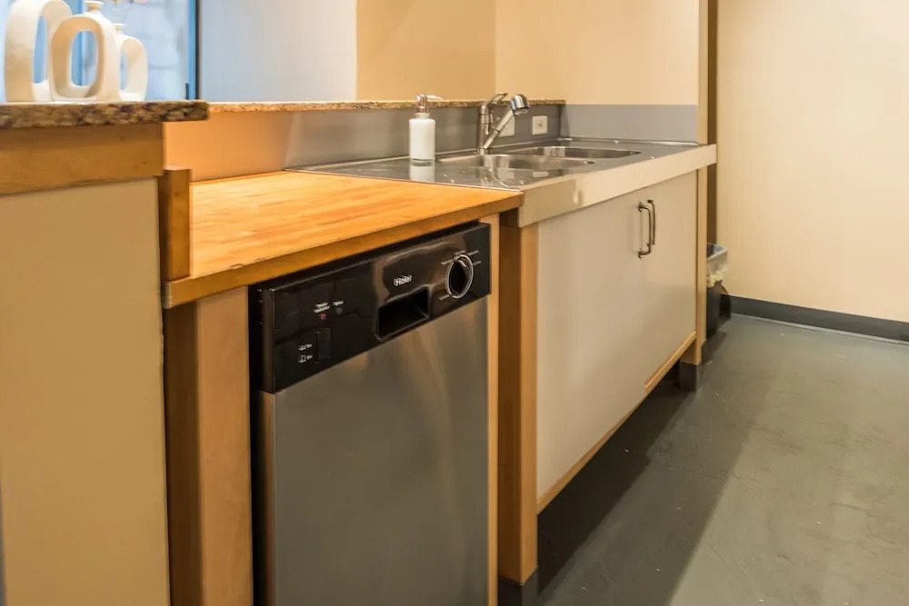 Downtown Jacksonville Apts by Frontdesk
