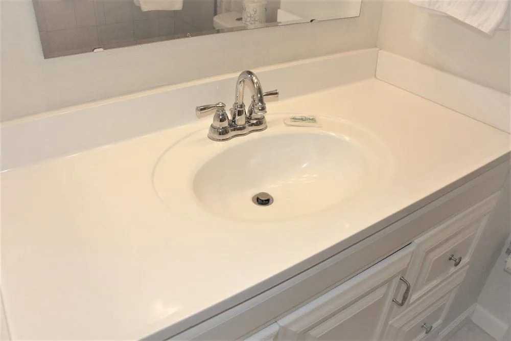Jamaica Royale 304 - 2 Br Condo