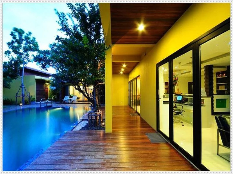 Capstone Resort