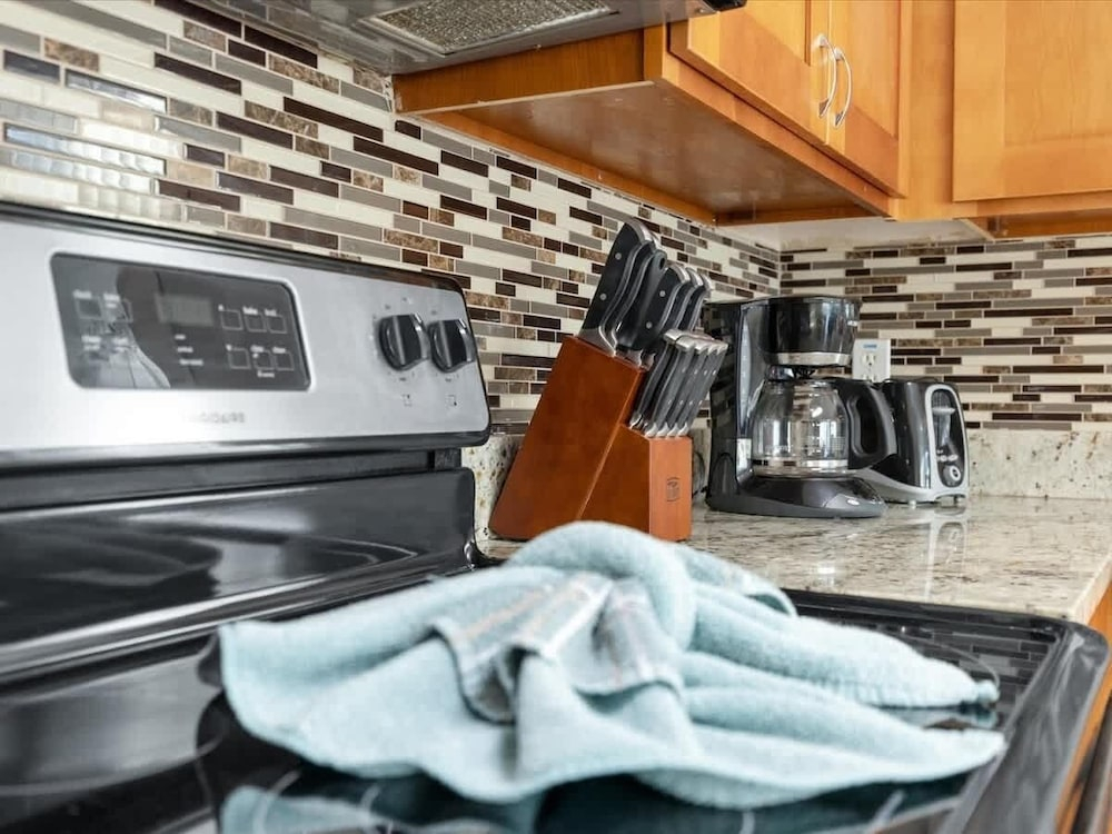 Villa Minutes From Disney 4bd 3bt Private Pool & Games 4 Bedroom Home