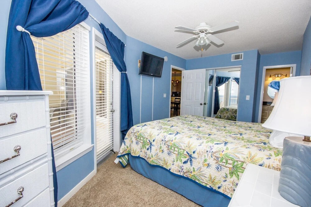 Boardwalk 685 - Two Bedroom Condo