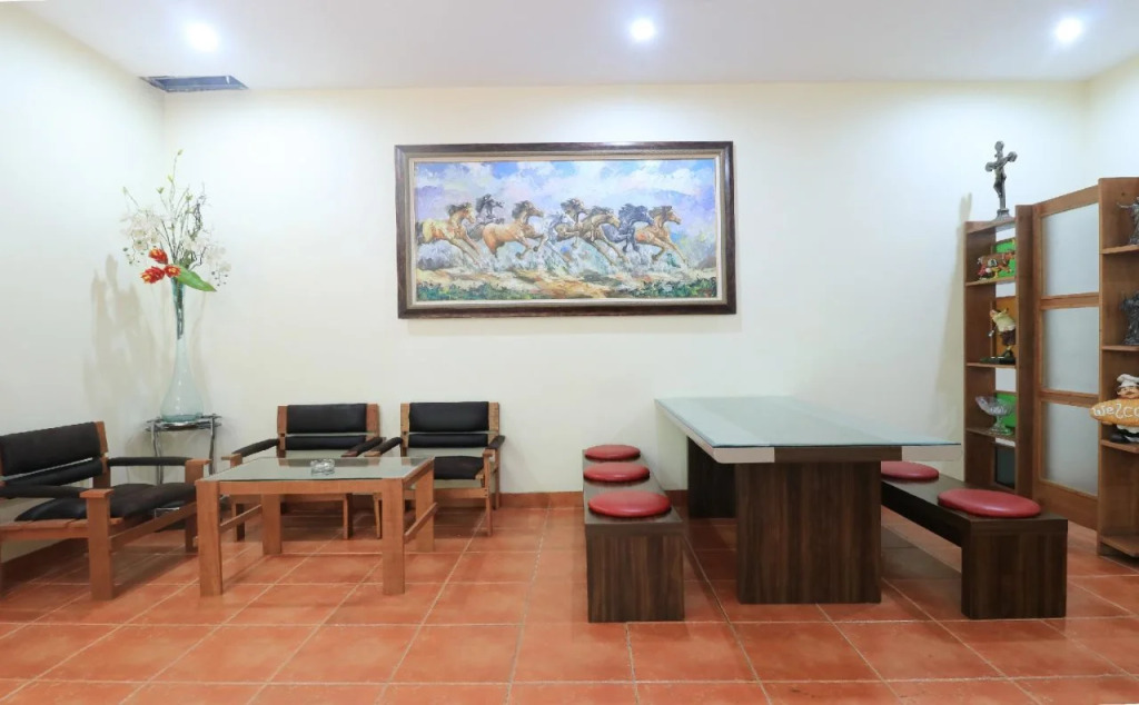 Ddeks Residence
