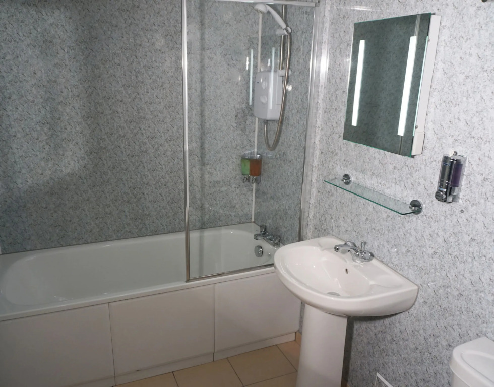 Apartment near London Bridge