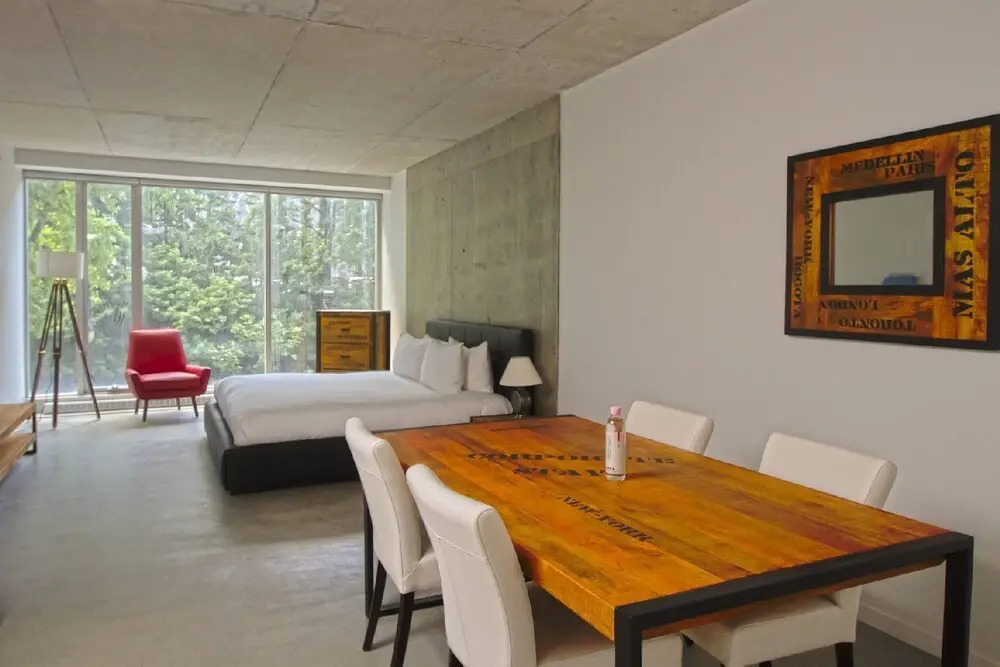 Bijoux Square Apartments