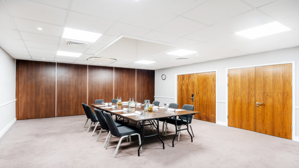 Holiday Inn London Luton Airport by IHG
