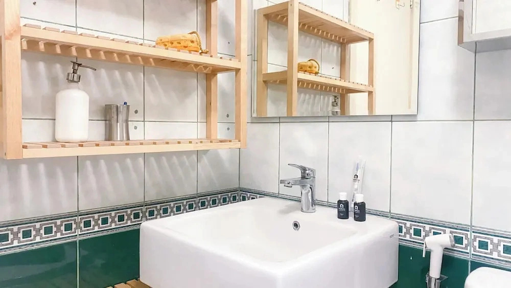 Homey And Elegant 2Br At Permata Senayan Apartment