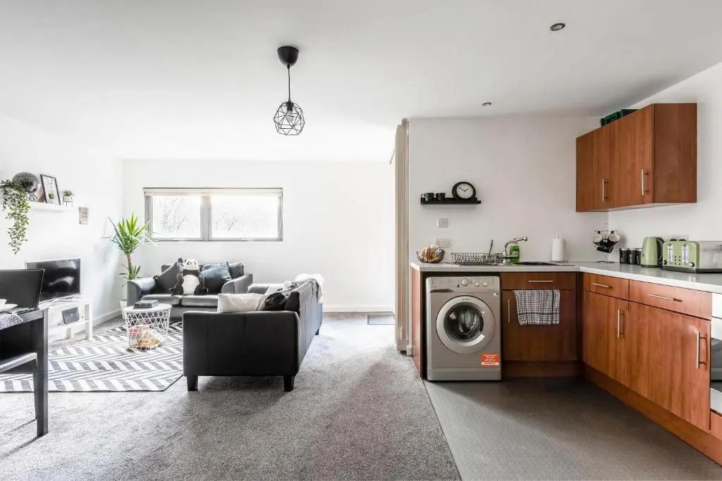 Air Host and Stay - Argyle Apartment sleeps 4 City Centre