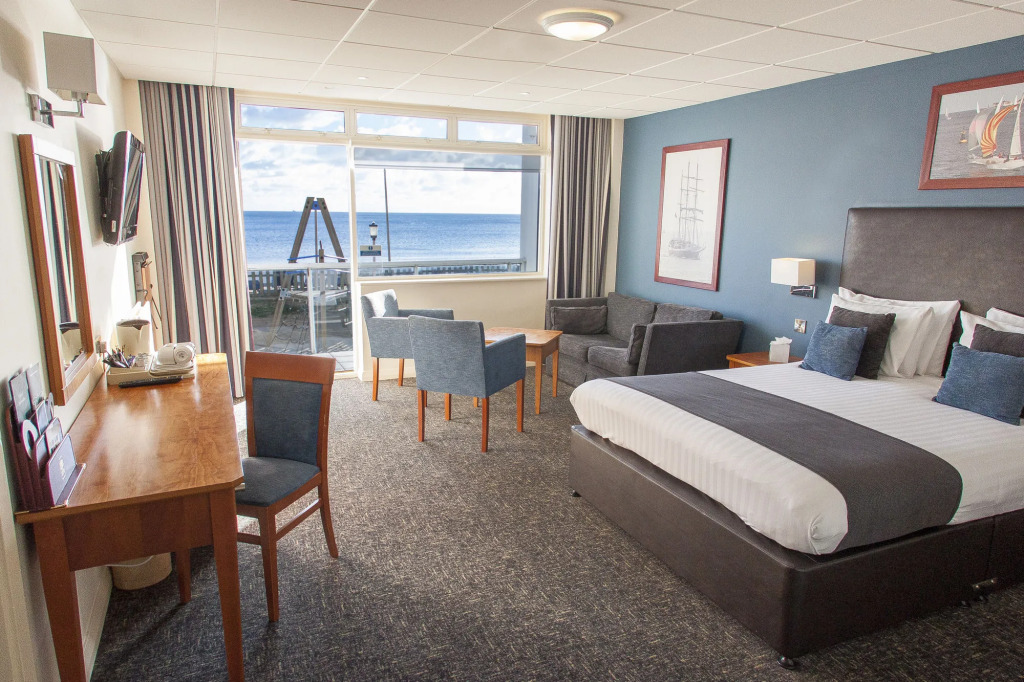 Sandbanks Hotel