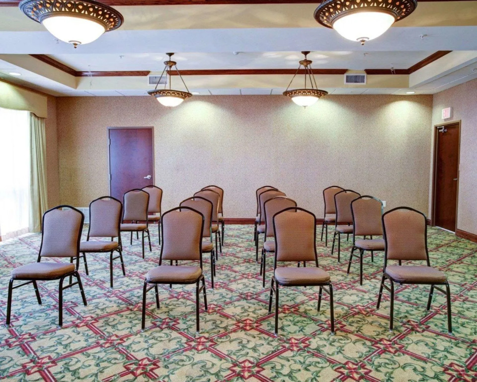 Comfort Suites University Drive