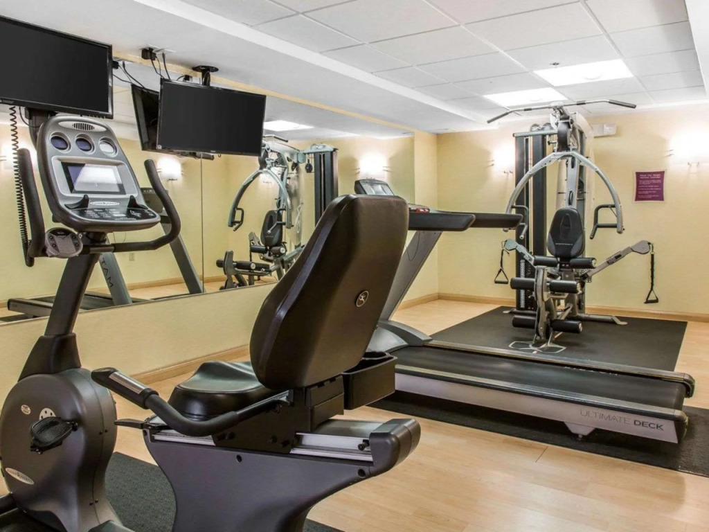 Comfort Inn & Suites East Hartford - Hartford