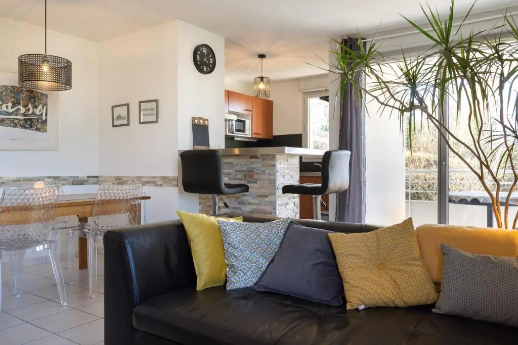 Le Clos Bellevue Appartement T3 parking + piscine