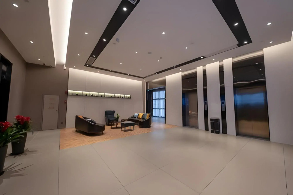 Homeinn Selected Hotel (Nanjing Railway Station Yuqiao Commercial Plaza)