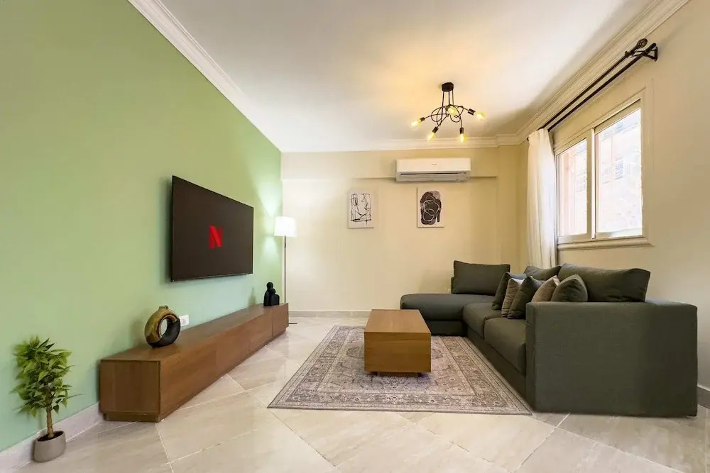 Xuru Stays I The 1bdr Grounded Cozy @ New Cairo