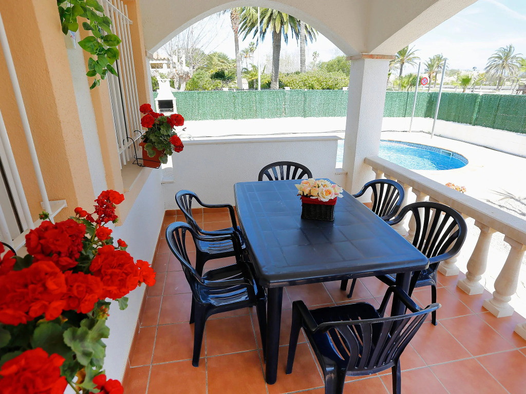 Holiday Home Vicky by Interhome