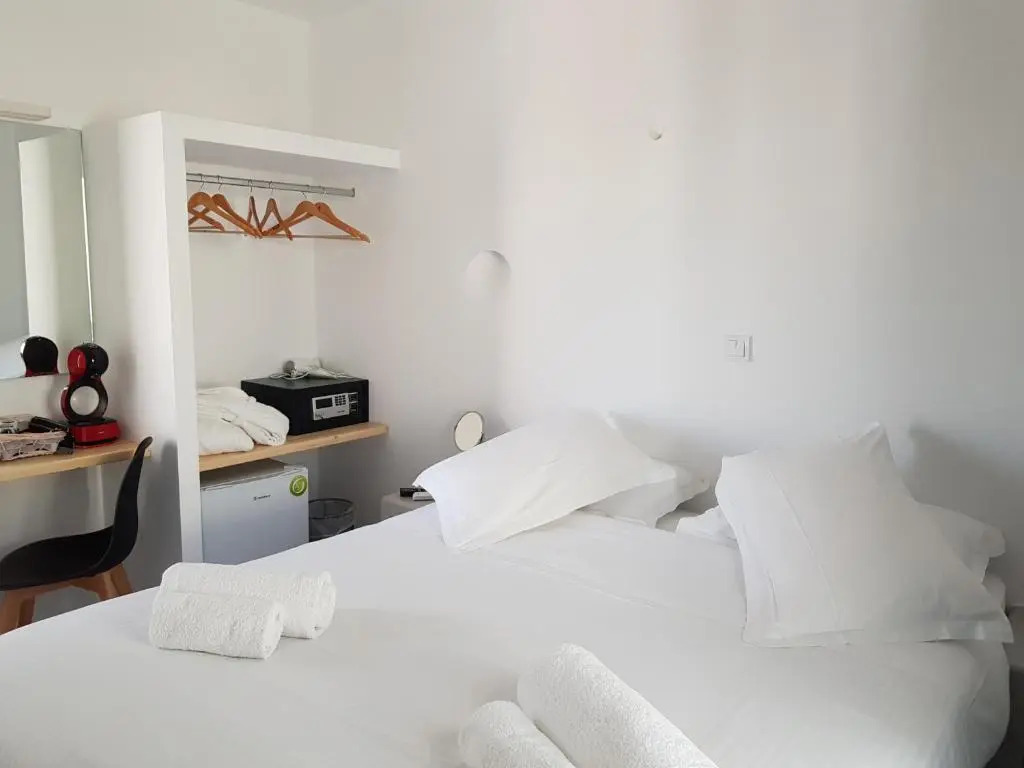 Piperaki Project Paros