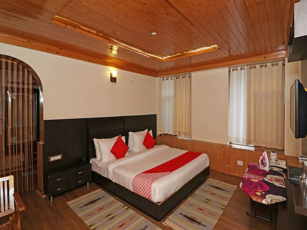 OYO 14072 Home Luxurious Studios Rohtang Road