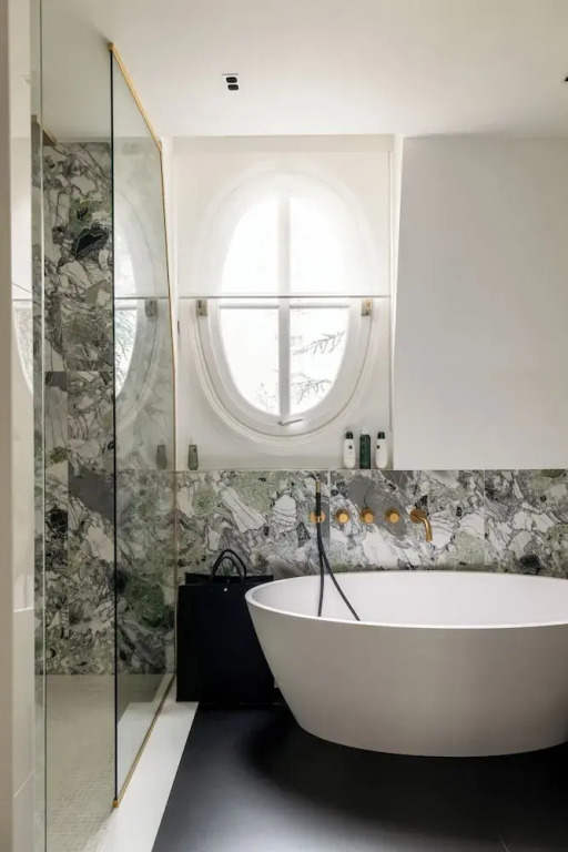 HIGHSTAY - Luxury Serviced Villa - Poincaré