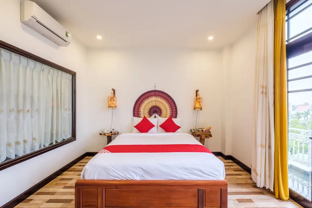 Nipa Riverside Villa By The Little Hoi An