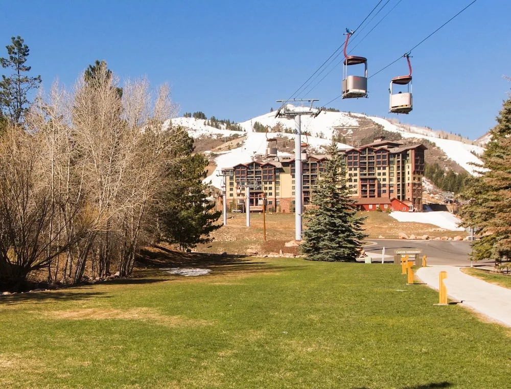3710 Navajo Trail Townhouse Unit #74 4 Bedrooms 4 Bathrooms Townhouse