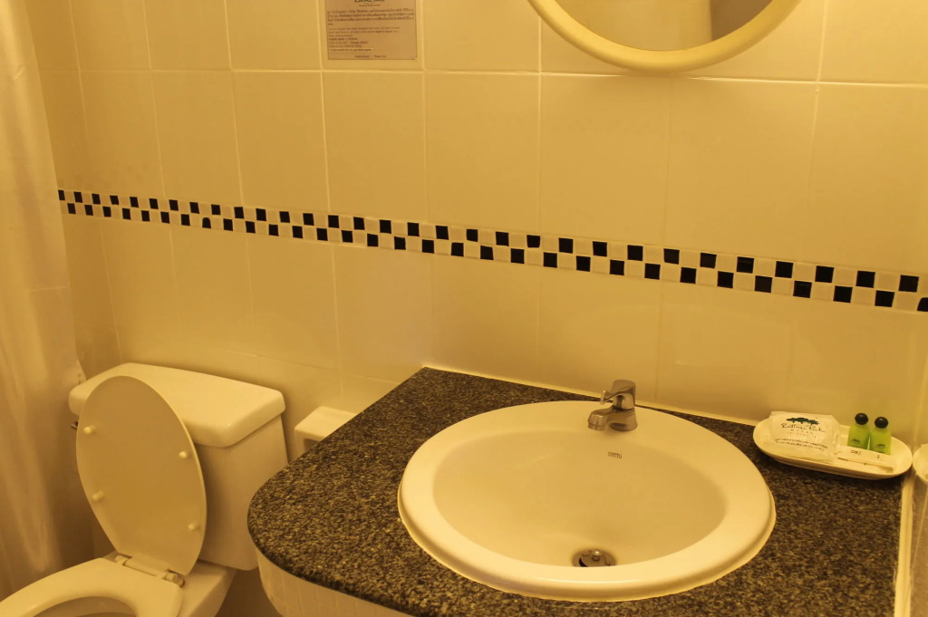Rattana Park Hotel
