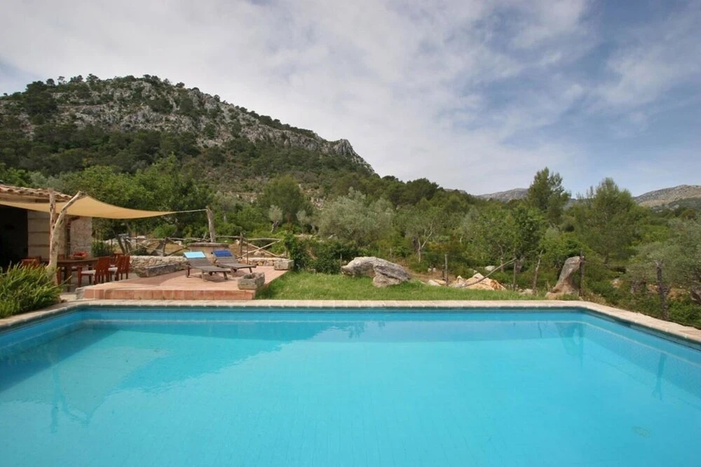 Villa - 4 Bedrooms with Pool and WiFi - 103179