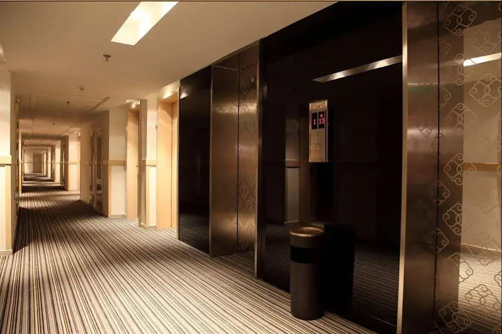 Shenyang Yashi Express Hotel