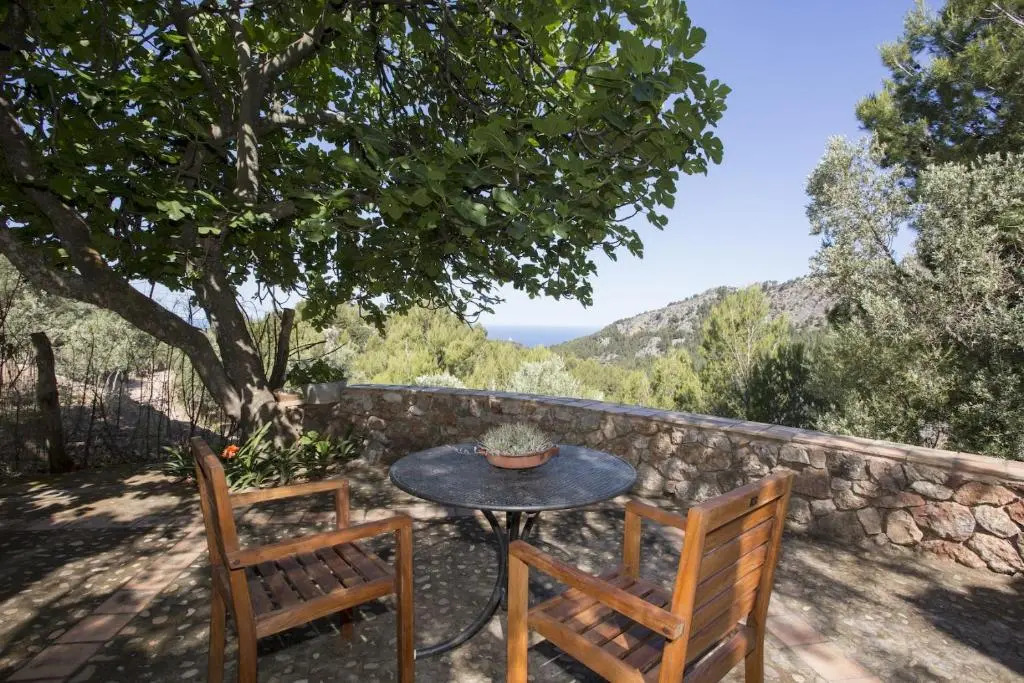 Es Coco Mountain Cottage in Sóller by PriorityVillas