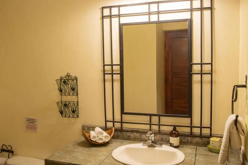 Private Suite 102 Walking Distance to the Beach