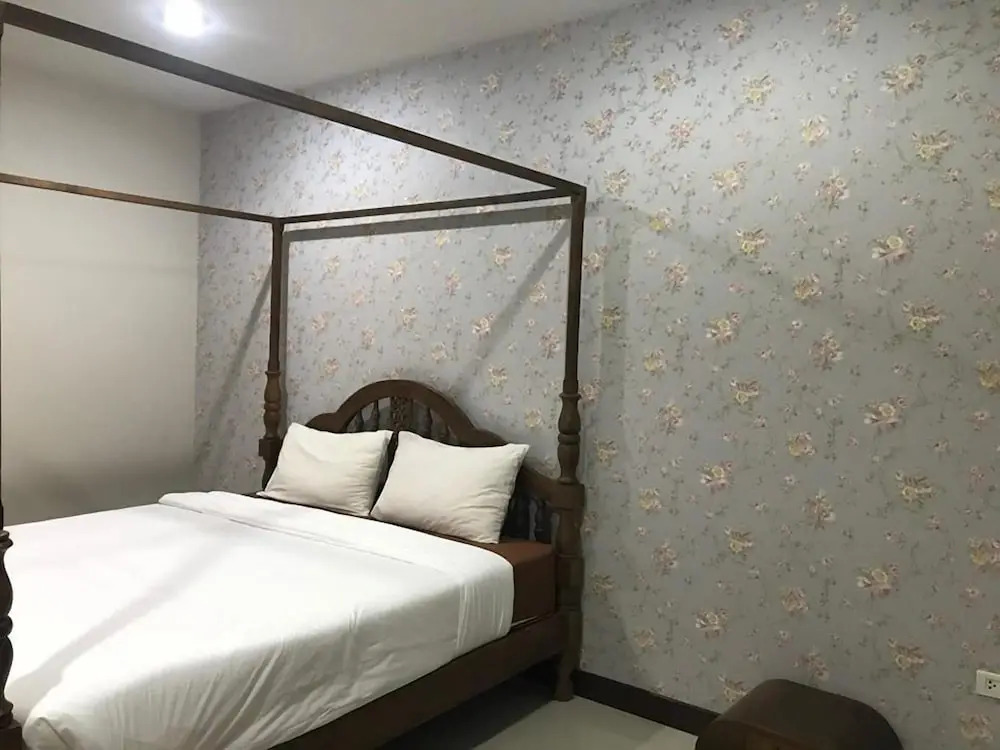 Baan Plubthong